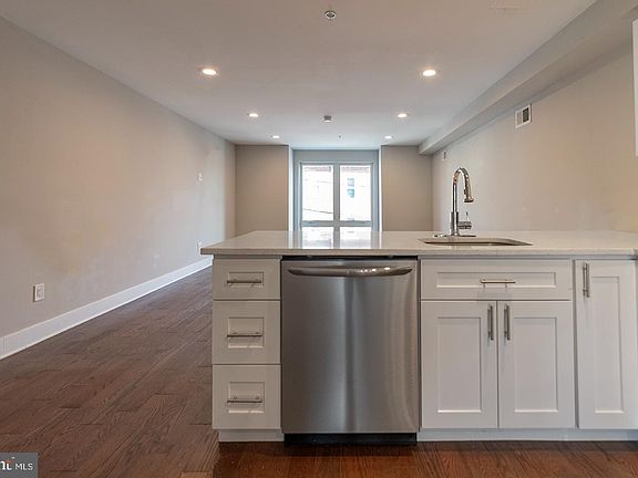 4th image of 1250 N 25th St APT C