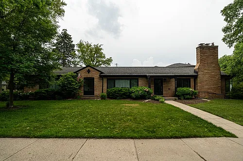 4515 N Lake Dr Photo 1