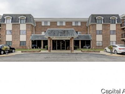 2650 Cooper Ave APT 102, Springfield, IL, 62704