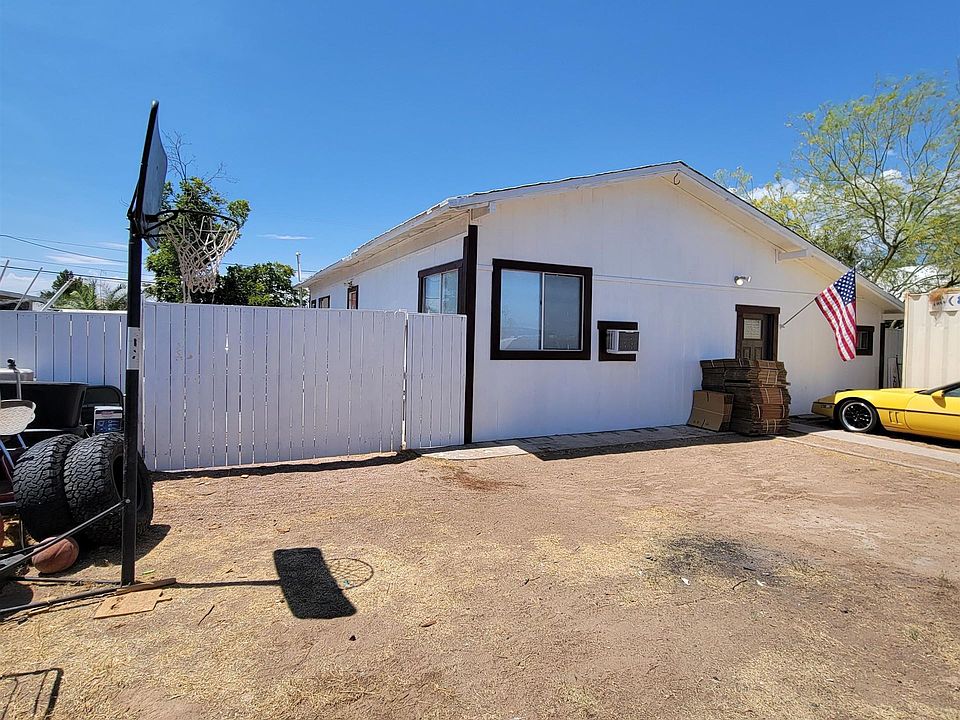 1st image of 2641 E Aire Libre Ave