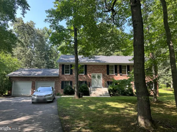 8630 Norman Dr, White Plains, MD 20695