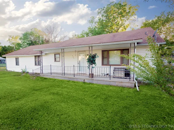 407 Monroe St, Savanna, OK 74565