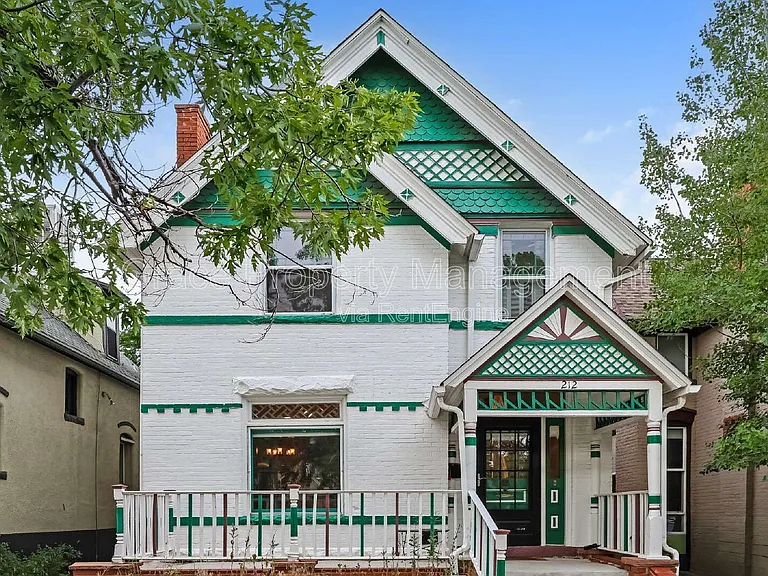 212 W Irvington Pl — Photo 21