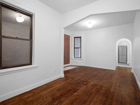 5th image of 238 W 4th St APT 2C