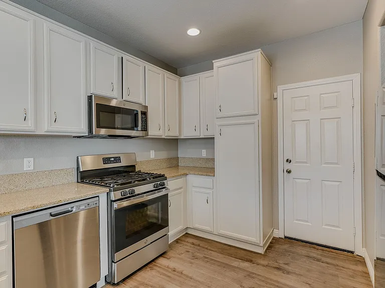 8356 Creek Canyon Ave — Photo 9