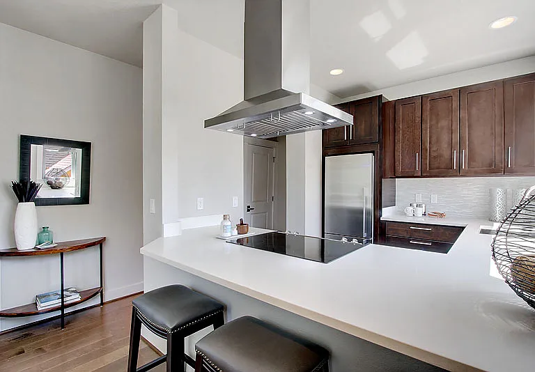528 20th Ave E #3 — Photo 9
