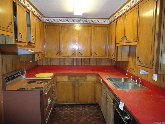 5th image of 802 W 8th Ave