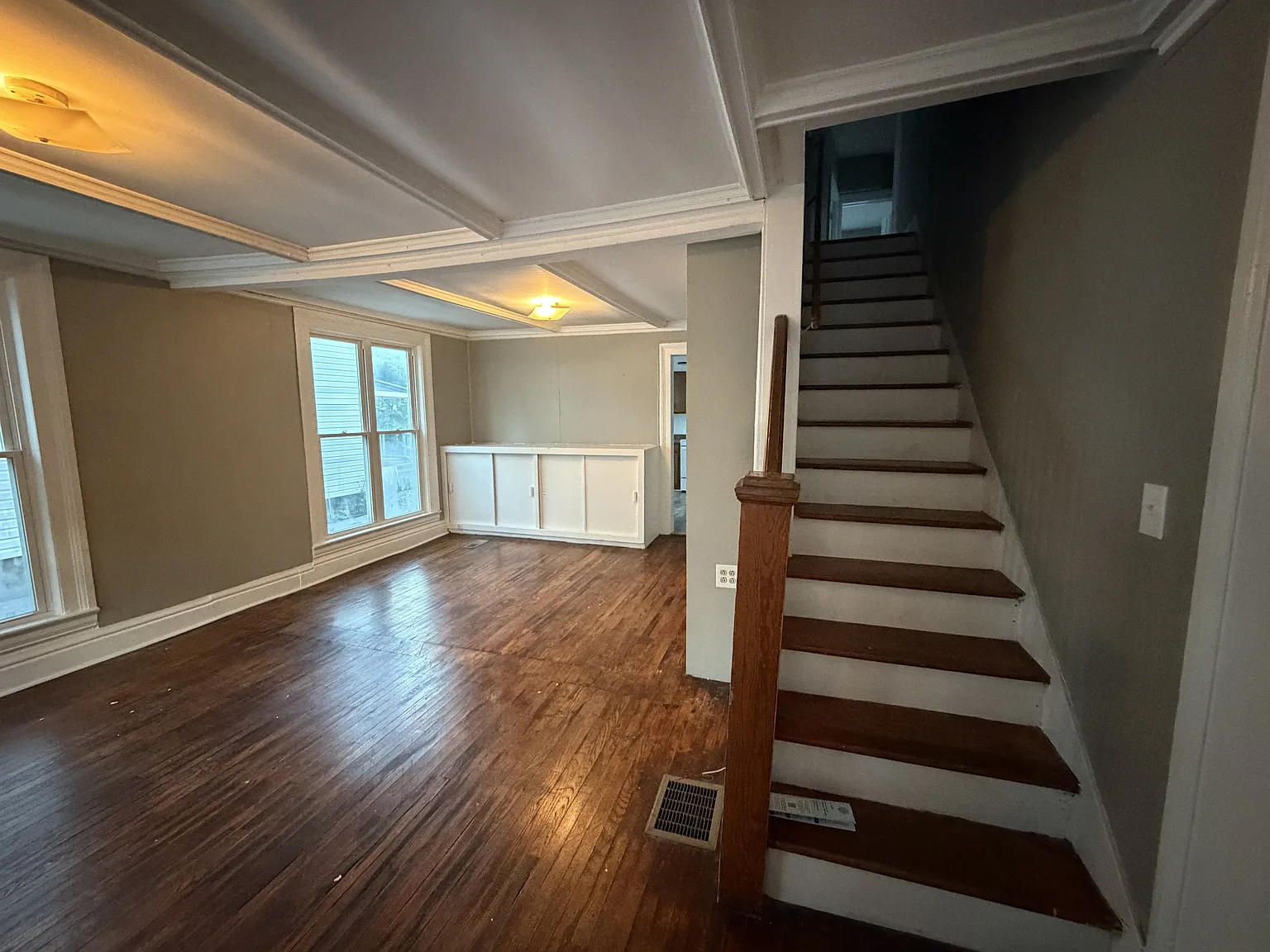 213-215 Clinton Street - 213 Clinton — Photo 4