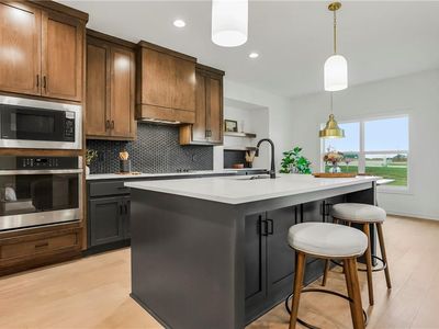 16553 S Stagecoach St, Olathe, KS, 66062