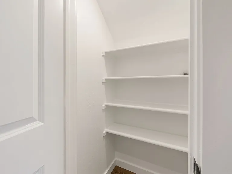 2027 Psalm Cir — Photo 18