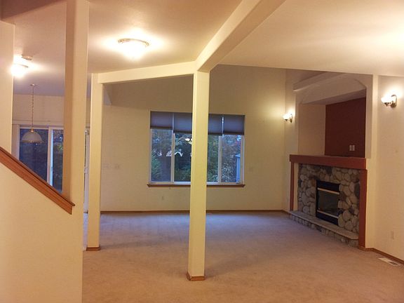 5th image of 3217 Horse Haven St SE