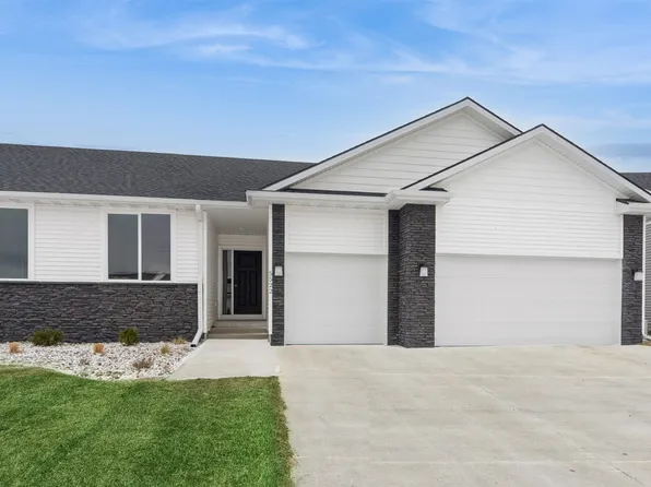 5522 NE Creek Ridge Dr, Ankeny, IA 50021