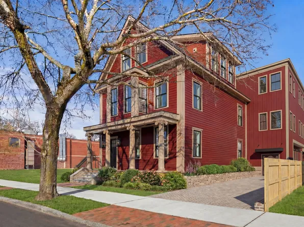 309 Broadway #1, Cambridge, MA 02139