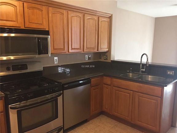 3rd image of 2369 Cliffwood Dr #0