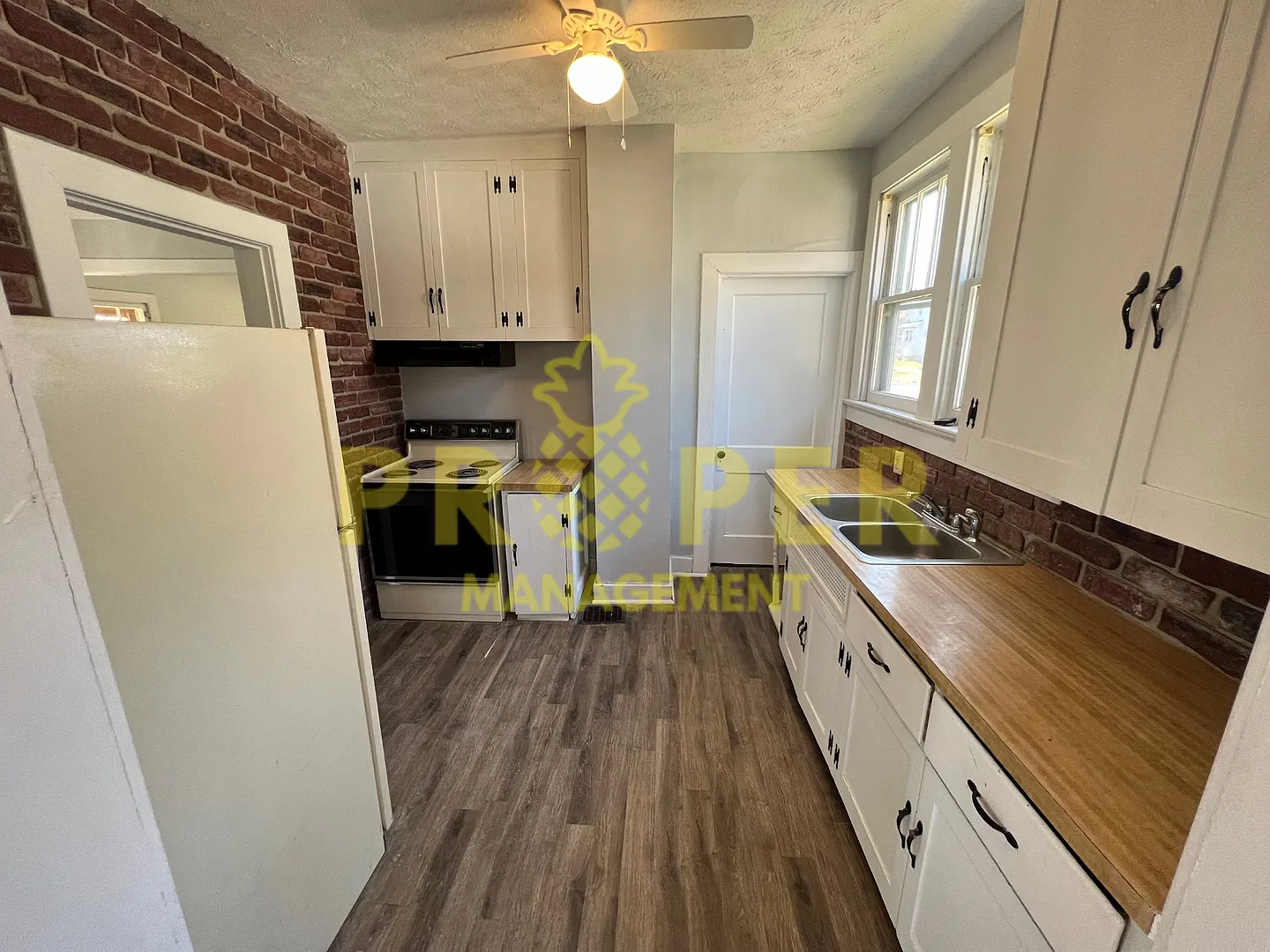 2 bedrooms 1 bathroom house — Photo 4
