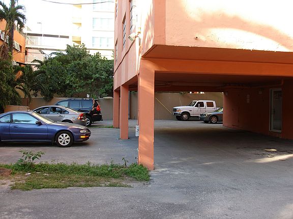 GATED GARAGE 