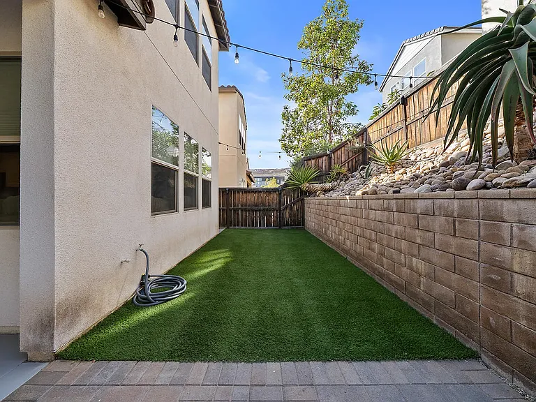 1017 Camino Aldea — Photo 32