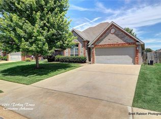 1241 Torbay Trce, Centerton, AR 72719
