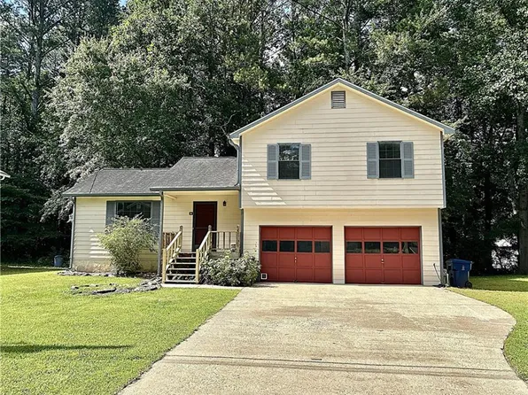 305 Westwood Ct, Dallas, GA 30132