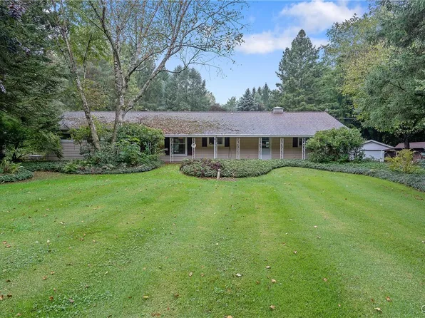 8415 Oswego Rd, Baldwinsville, NY 13027