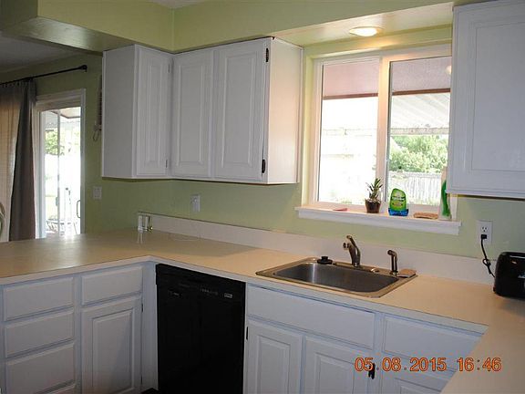 5th image of 417 Franklin St