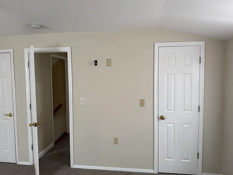 97 Locust Park — Photo 13