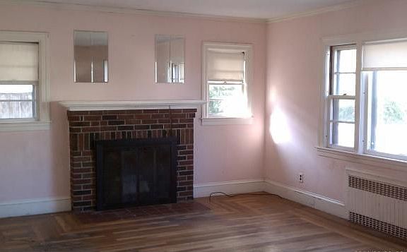 4th image of 765 River Ave