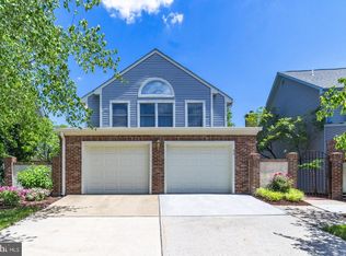 30 Stonebridge Ln, Princeton, NJ 08540