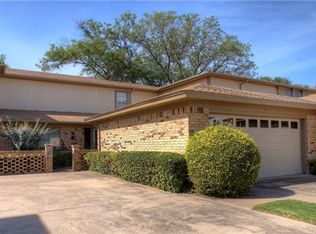 85 One Main Pl, Benbrook, TX 76126