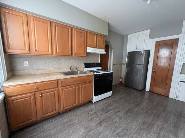 1588 Leslie St #2R, Hillside, NJ 07205