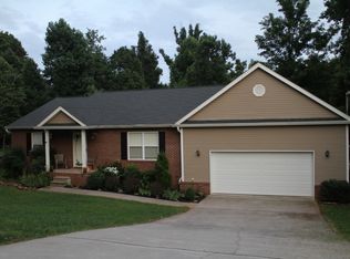 4326 Lakefront Dr, Louisville, TN 37777