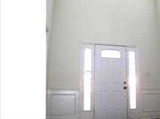 7 Spring Dr, Burlington, NJ 08016