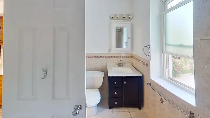 Rented by Compass | media 12