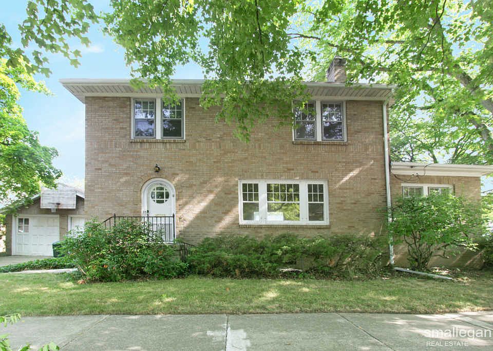 1st image of 2625 Albert Dr SE