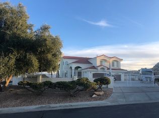 17953 Southridge Ln, Apple Valley, CA 92307