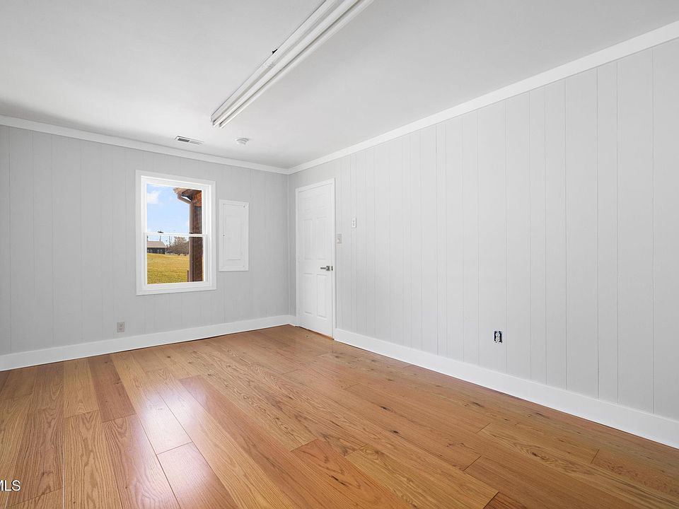 19th image of 2616 Volunteer Pkwy