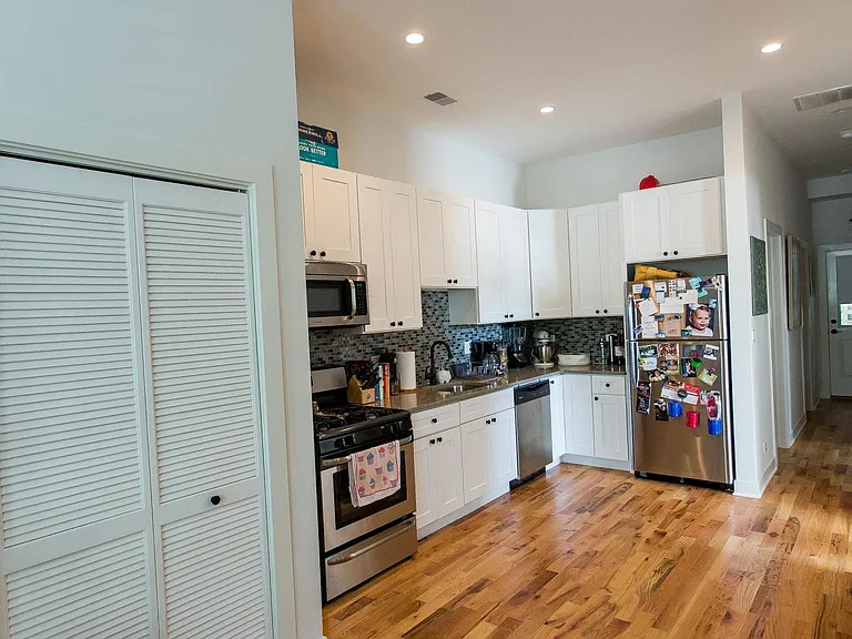 1717 N Orleans St #1 — Photo 4
