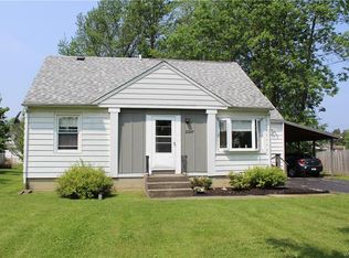 2247 Pleasant Ave, Lake View, NY 14085