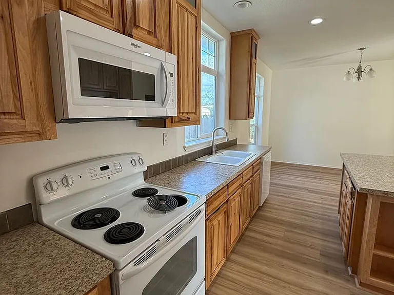 63626 S Barview Rd — Photo 12