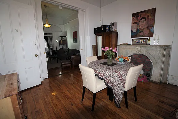 Rented by Compass | media 18