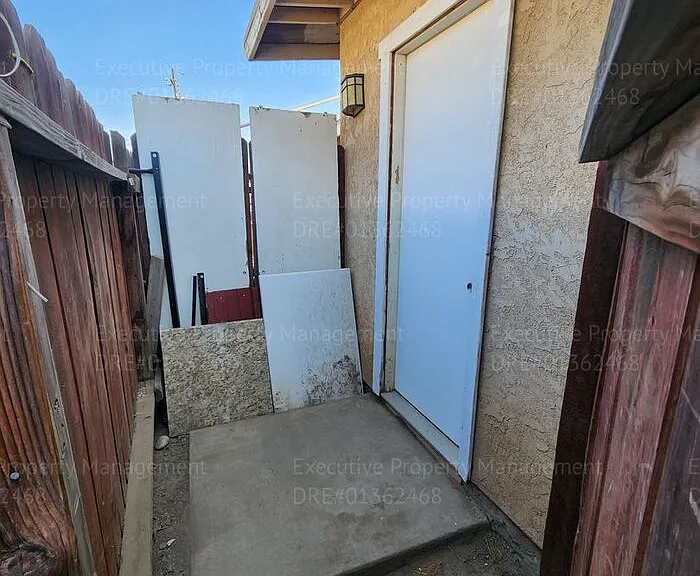 1230 Dolores St #A — Photo 4