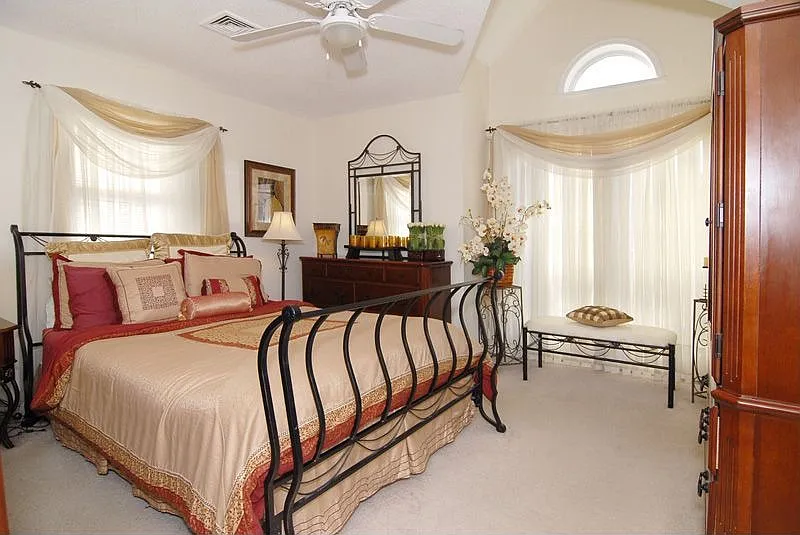Master bedroom w/ french doors