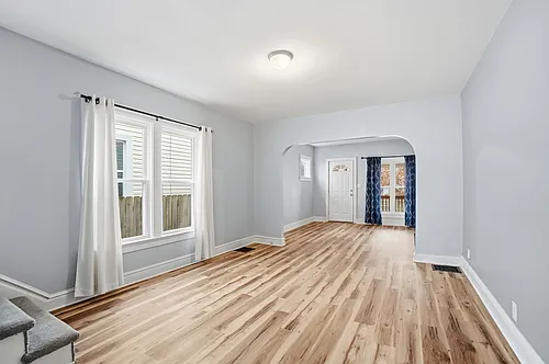 214 E Hudson St #212 Photo 1