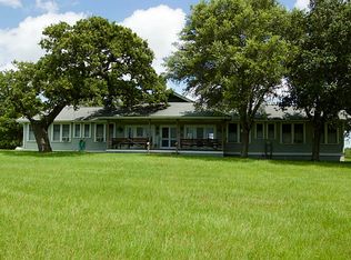 3409 E Fm 389, Round Top, TX 78954