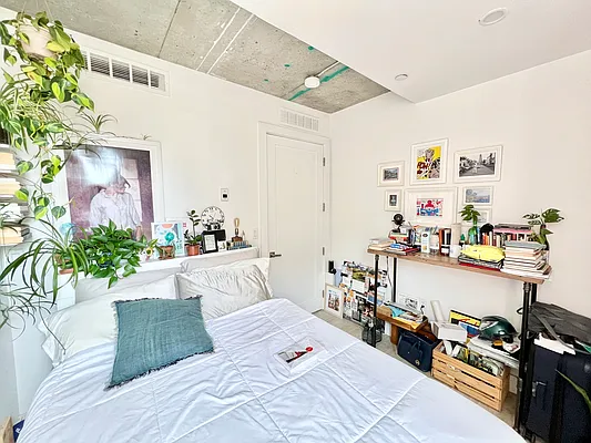 Rented by Pear NYC LLC | media 34