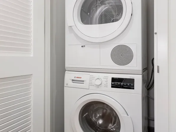 8 Court Square image 6 of 20