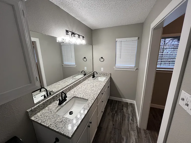1601 Wynn Joyce Rd — Photo 16