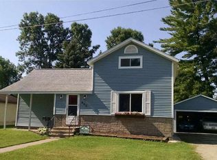 905 Fabry St, Oconto, WI 54153