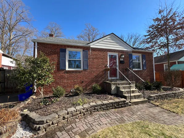10703 Malone St, Silver Spring, MD 20902