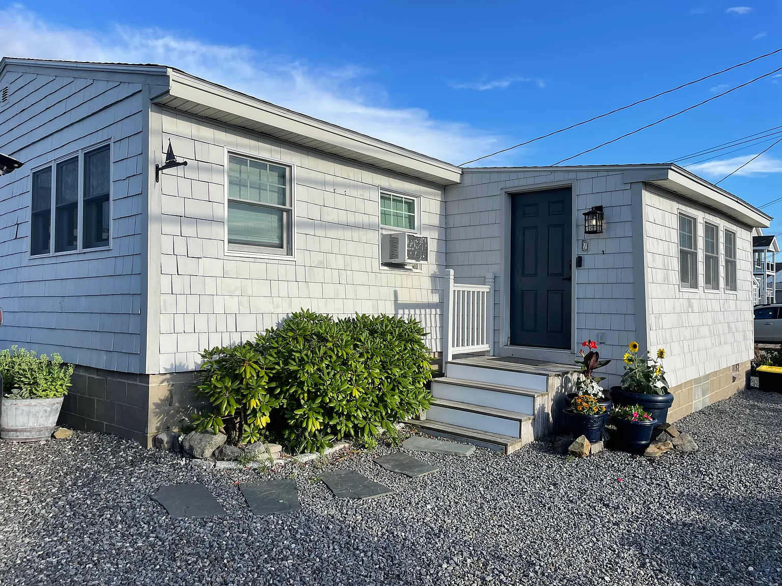 7 Diane Ln — Photo 1